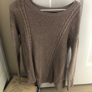 NEVER WORN+NOT SOLD ANYMORE american eagle sweater